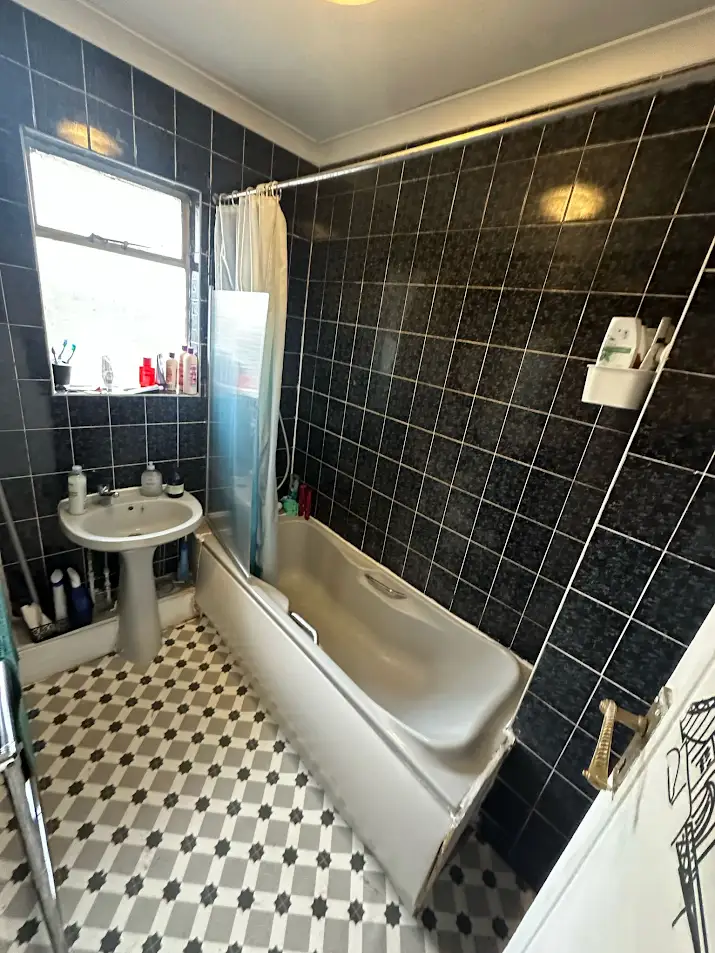 Double room in North Acton 